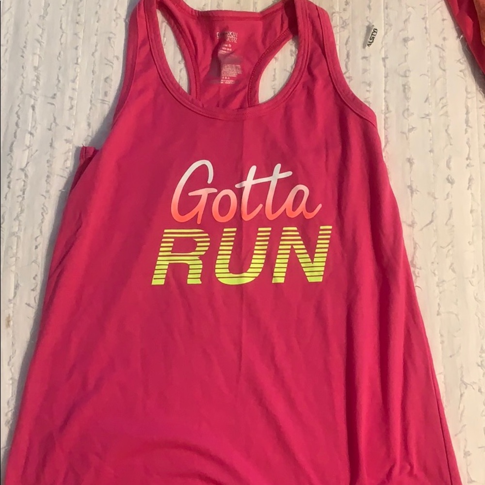 Graphic Tank